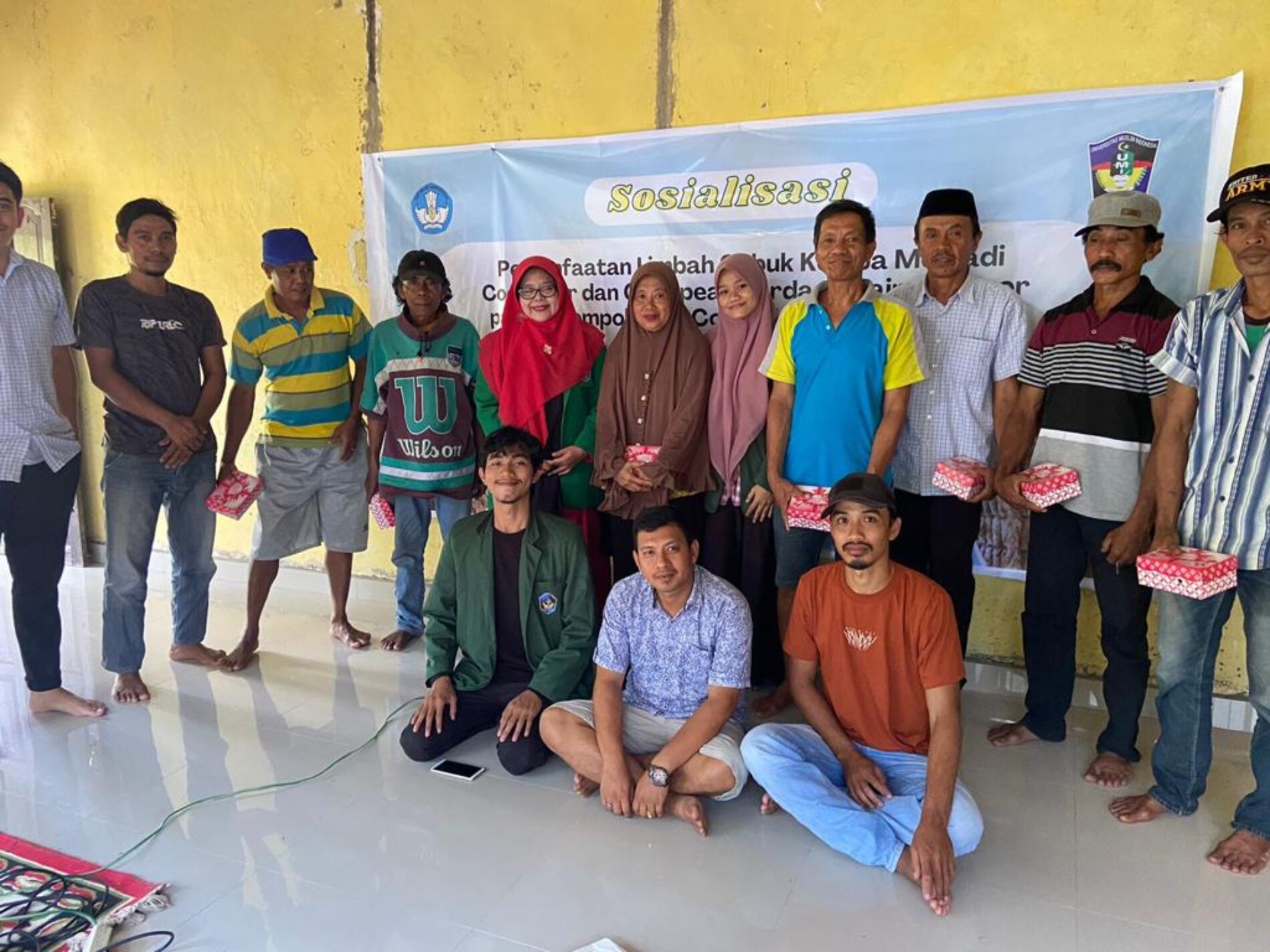 Kolaborasi DRTPM Dikti dan UMI Lakukan Pengabdian Pengolahan Limbah Sabut Kelapa di Herlang, Bulukumba