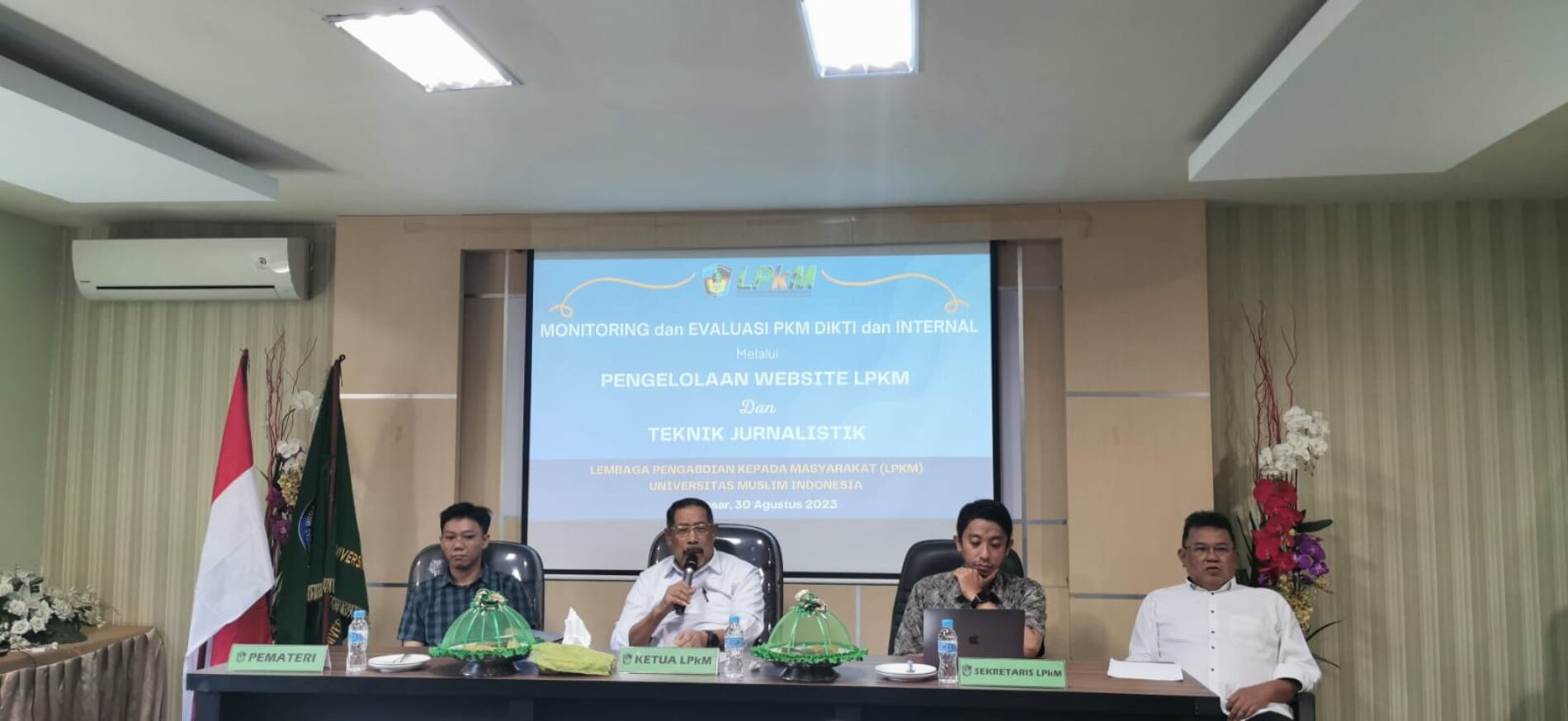 Pengelolaan Website dan Teknik Jurnalistik bagi Pimpinan dan Karyawan LPkM UMI