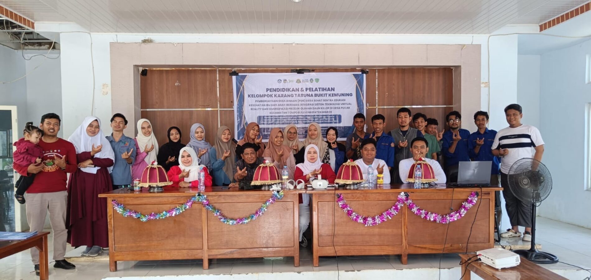 Pemberdayaan Desa Binaan (PDB) Desa Sehat Sentra Edukasi Kesehatan Ibu dan Anak Berbasis Integrasi Sistem Teknologi Virtual Reality dan Diversifikasi Produk Olahan Daun Kelor di Desa Pucak Kecamatan Tompobulu Kabupaten Maros Tahun 2024