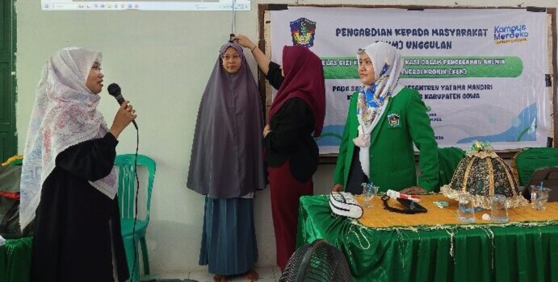 Kelas Gizi Keputrian: Edukasi dalam Pencegahan Anemia dan Kurang Energi Kronik (KEK) di Pondok Pesantren Yatama Mandiri Kecamatan Pallangga Kabupaten Gowa