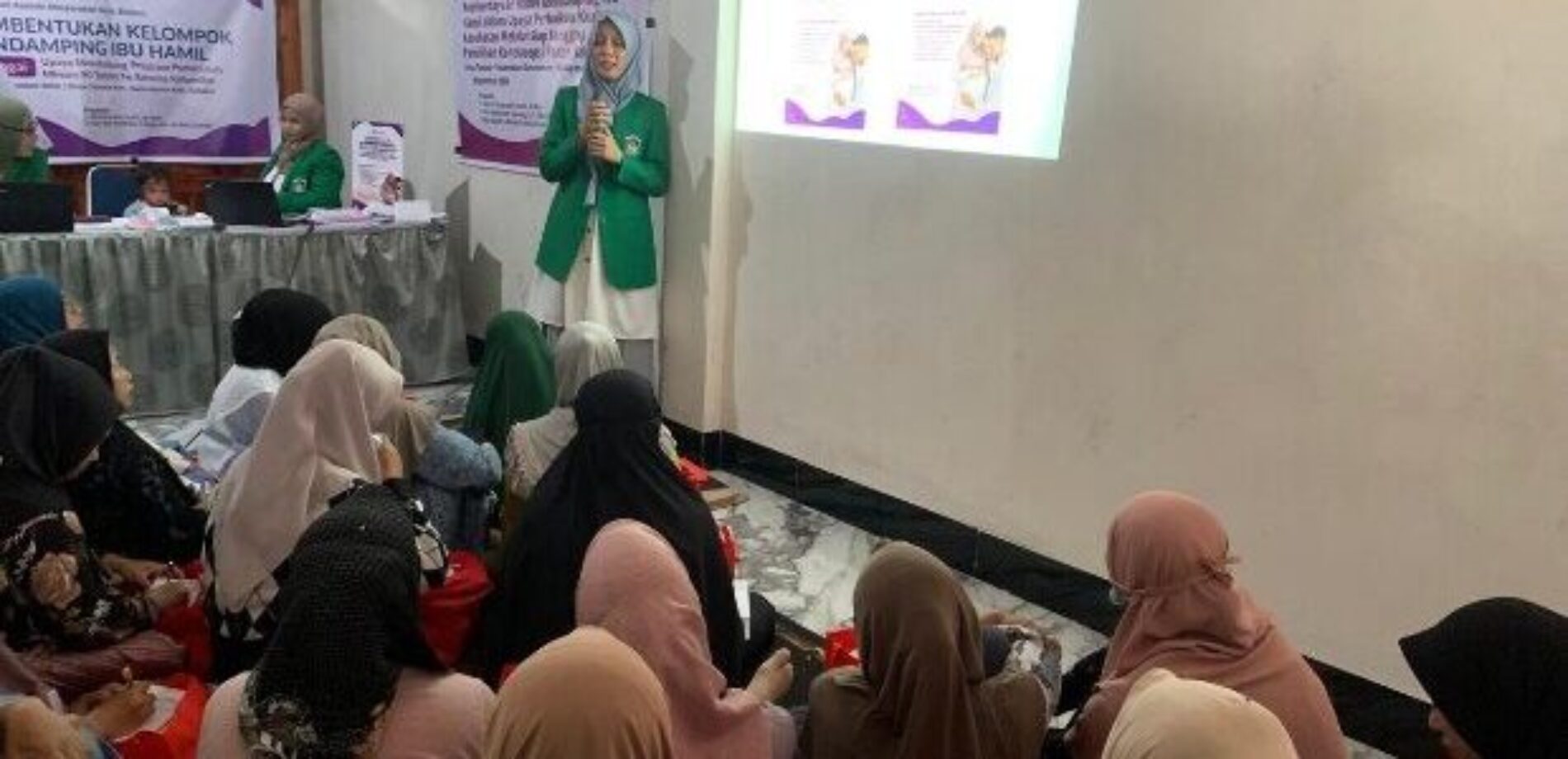 Dosen Universitas Muslim Indonesia Melaksanakan Pengabdian Masyarakat di Desa Binaan UMI : Pembentukan Kelompok Pendamping Ibu Hamil