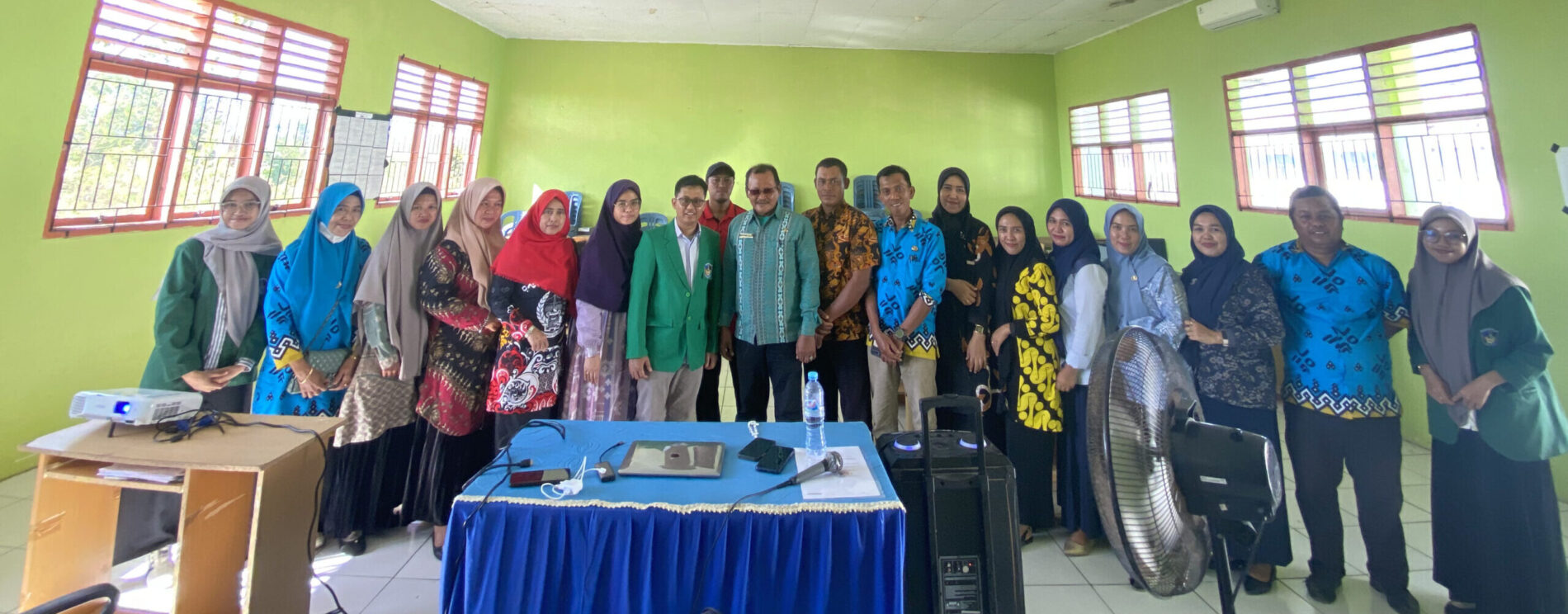 Inovasi Dosen UMI Transformasi SMK Negeri 6 Bulukumba dengan Teknologi Cloud