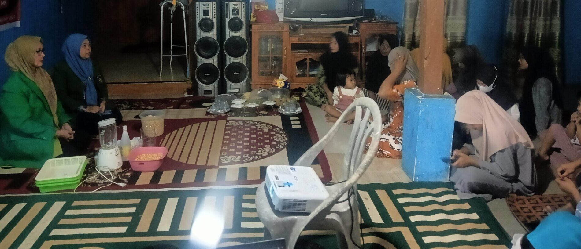 Inovasi Produk Tahu: Pelatihan Pengolahan Kedelai untuk Pemberdayaan Kelompok Tani Kedele di Desa Leang-Leang, Maros