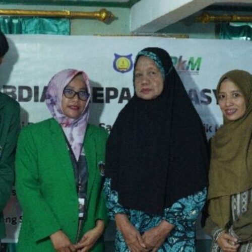 Pengabdian Masyarakat: “Tim Dosen UMI Memberikan Edukasi Pengelolaan Sampah Non-Organik menjadi Kerajinan Tangan berbasis Aplikasi bagi Siswa TPA Darul Ilmi di Kepulauan Selayar”