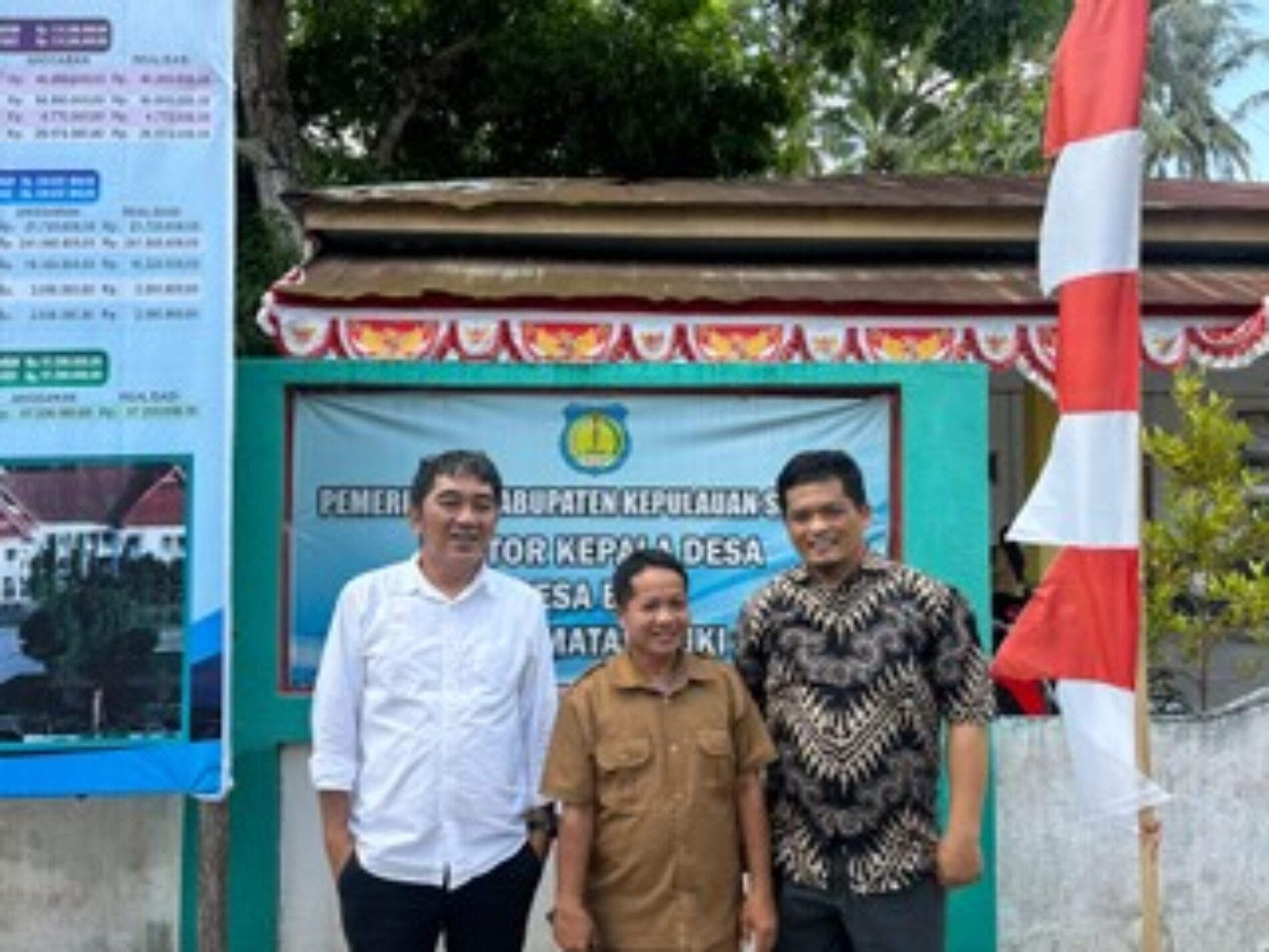 Pengembangan Sistem Layanan Mandiri dalam Optimalisasi Pelayanan di Kantor DesaBuki, Kecamatan Buki