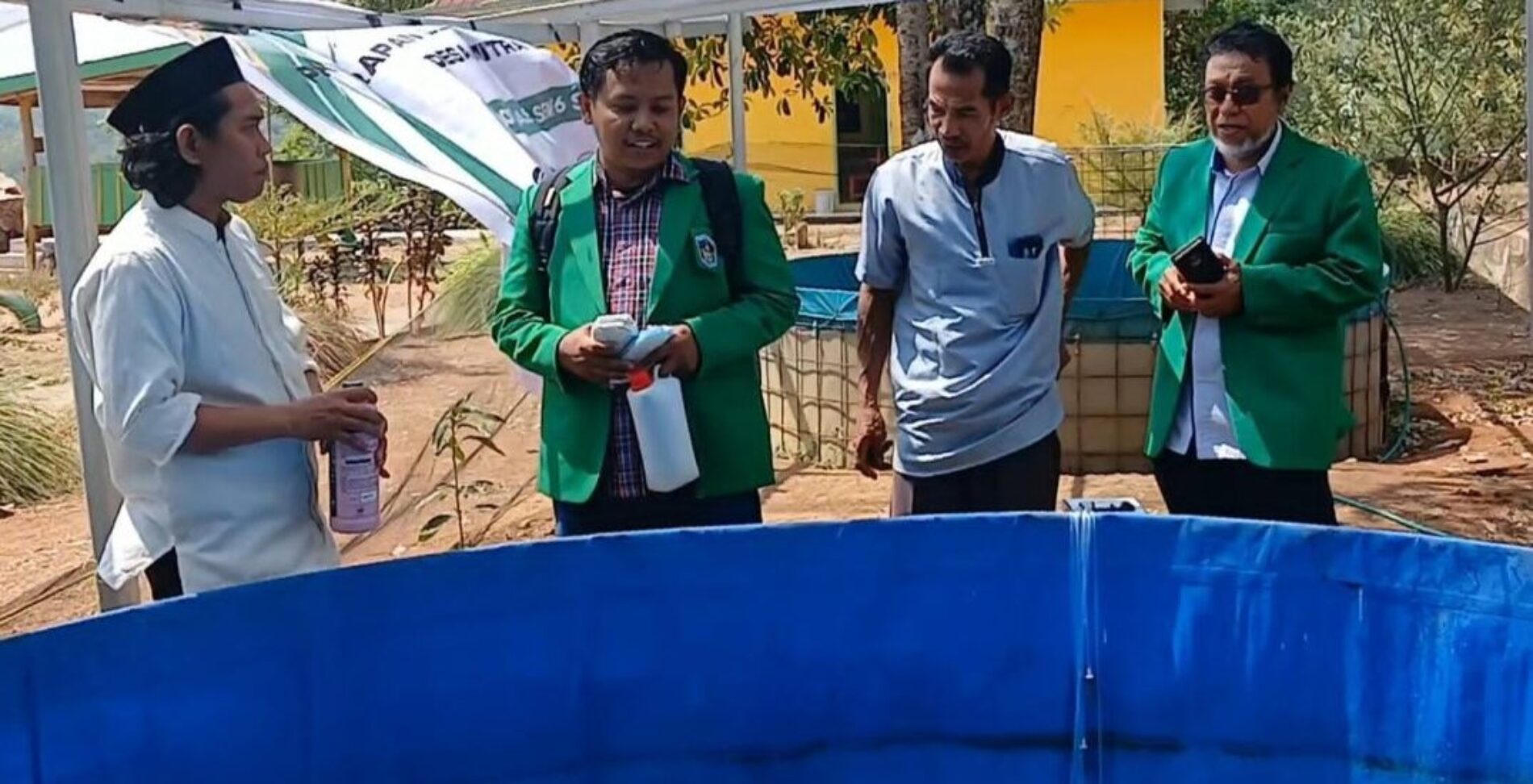 Pelatihan Penerapan Probiotik dalam Budidaya Ikan Nila di Pondok Pesantren Wihdatul Ulum