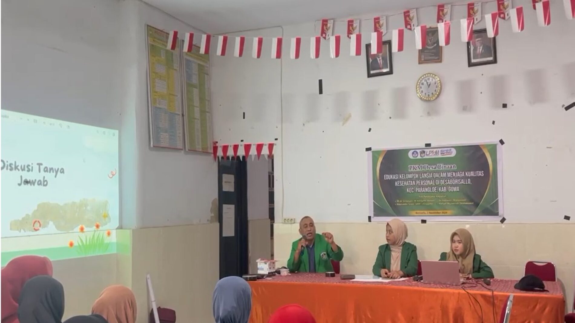 Edukasi Kelompok Lansia dalam Menjaga Kualitas Kesehatan Personal di Desa Borisallo Kec. Parangloe Kab. Gowa