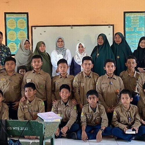 Pelatihan Pendampingan Pembentukan Nilai Karakter Peserta Didik di MTs Pesantren Darul Arqam Gombara Makassar