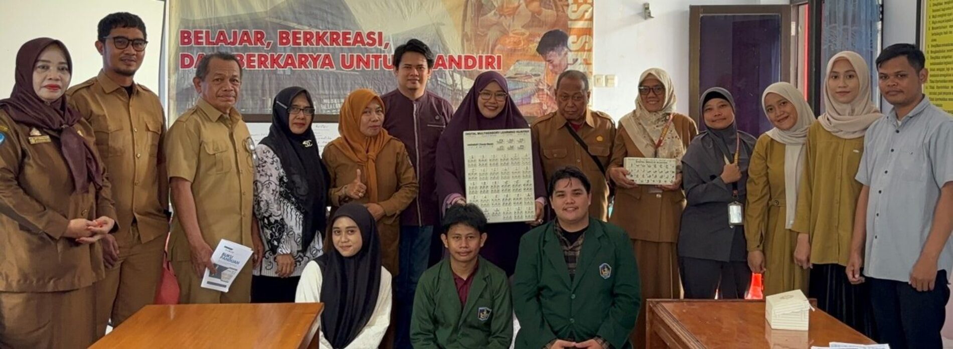 Digital Multisensory Learning: UMI Berdayakan Difabel SLB Negeri 1 Makassar melalui HarakaTouch