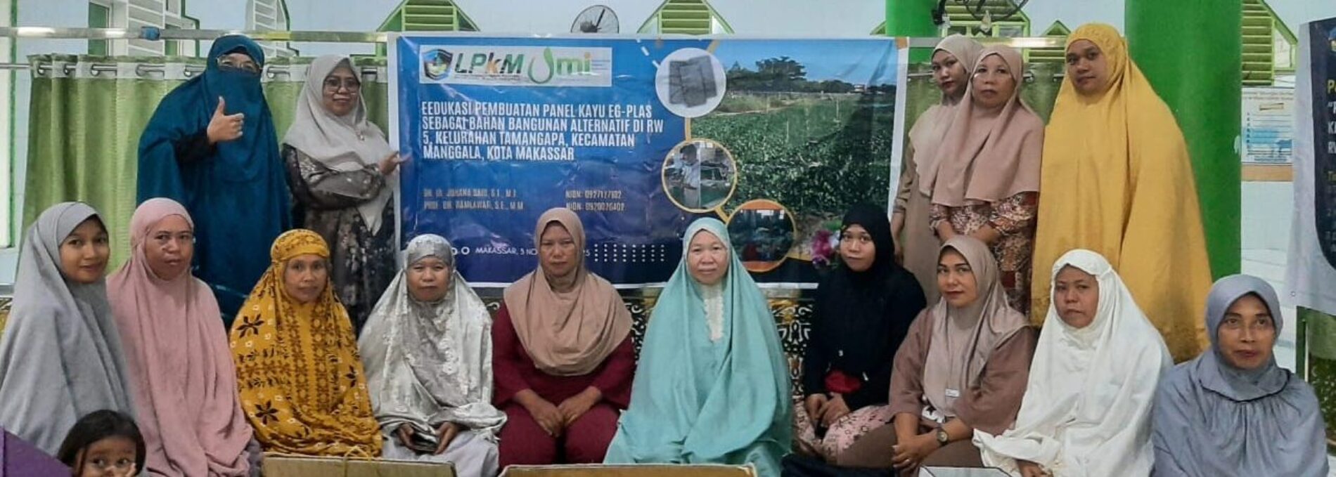 EDUKASI PEMBUATAN PANEL KAYU EG-PLAS SEBAGAI BAHAN BANGUNAN ALTERNATIF DI RW 5, KELURAHAN TAMANGAPA, KECAMATAN MANGGALA, KOTA MAKASSAR