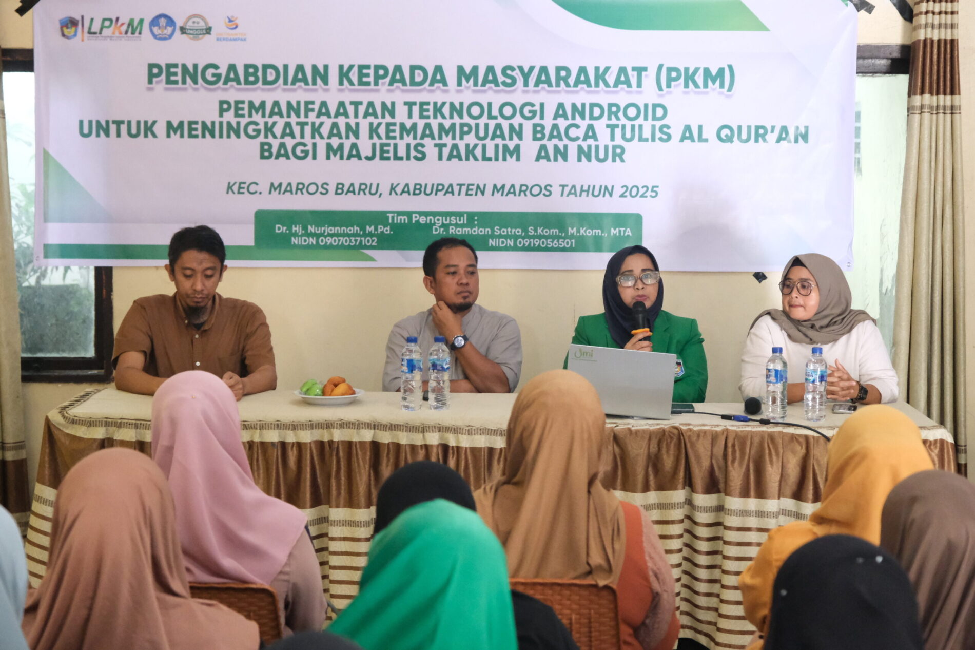 PEMANFAATAN TEKNOLOGI ANDROID UNTUK MENINGKATKAN KEMAMPUAN BACA TULIS AL QUR’AN BAGI MAJELIS TAKLIM AN NUR DESA BORIKAMASE , KEC. MAROS BARU, KABUPATEN MAROS