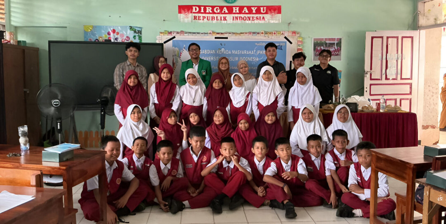 Sosialisasi dan Penerapan Teknologi Sederhana Filtrasi Air Untuk Meningkatkan Kesadaran Kesehatan Siswa di SD Negeri Rappojawa No.71 Makassar