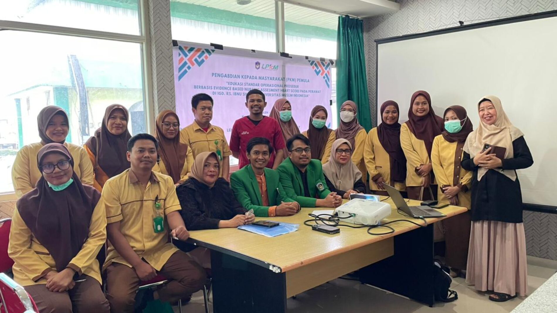EDUKASI STANDAR OPERASIONAL PROSEDUR BERBASIS EVIDENCE BASED NURSING ASSESMENT HEART SCORE PADA PERAWAT DI IGD. RS. IBNU SINA YW. UNIVERSITAS MUSLIM INDONESIA