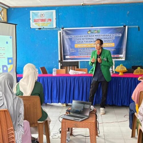 PELATIHAN TECHNOPRENEURSHIP UNRUK MENINGKATKAN DAYA SAING PRODUK LOKAL DESA PADANG LAMPE
