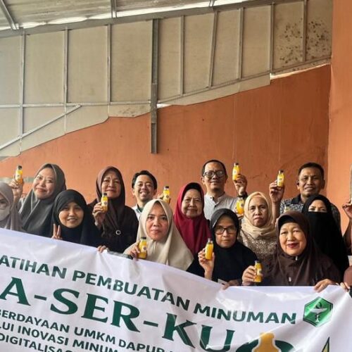 Pemberdayaan UMKM Dapur MomChep melalui Inovasi Minuman Herbal JASERKU dan Digitalisasi Pemasaran di Wilayah Minasa Upa
