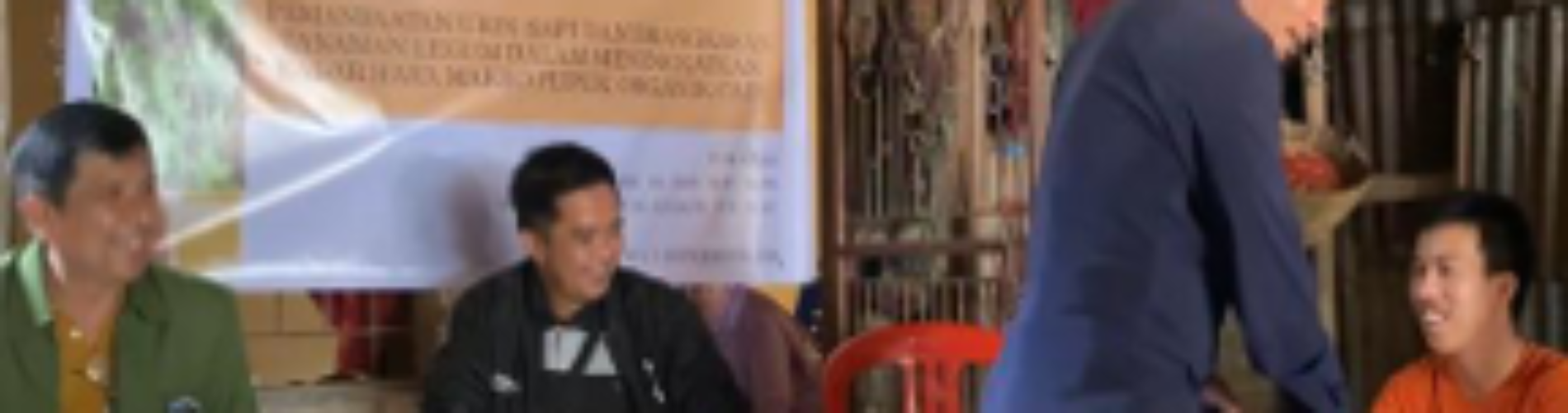 TEKNIK APLIKASI PUPUK ORGANIK CAIR DARI URIN SAPI DANBRANGKASAN TANAMAN LEGUM PADA TANAMAN JAGUNG DI DESACAMPAGAYA KABUPATEN TAKALAR