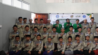 UMI Perkuat Jiwa Entrepreneurship Santri melalui Koperasi Pesantren
