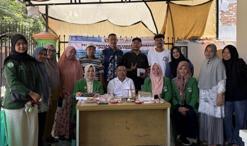 Penerapan Health Promotion melalui Safety Health dan Management Marketing Pada Pengrajin Perak (Pan’re Perak) menjadi Kampung Sentra Kerajinanan Sehat dan Berdaya Saing